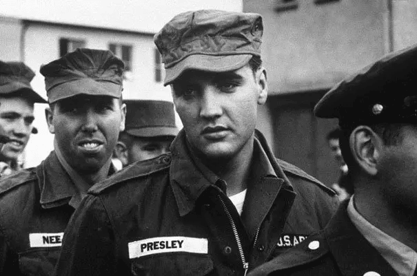 Elvis Presley w armii. (1958)