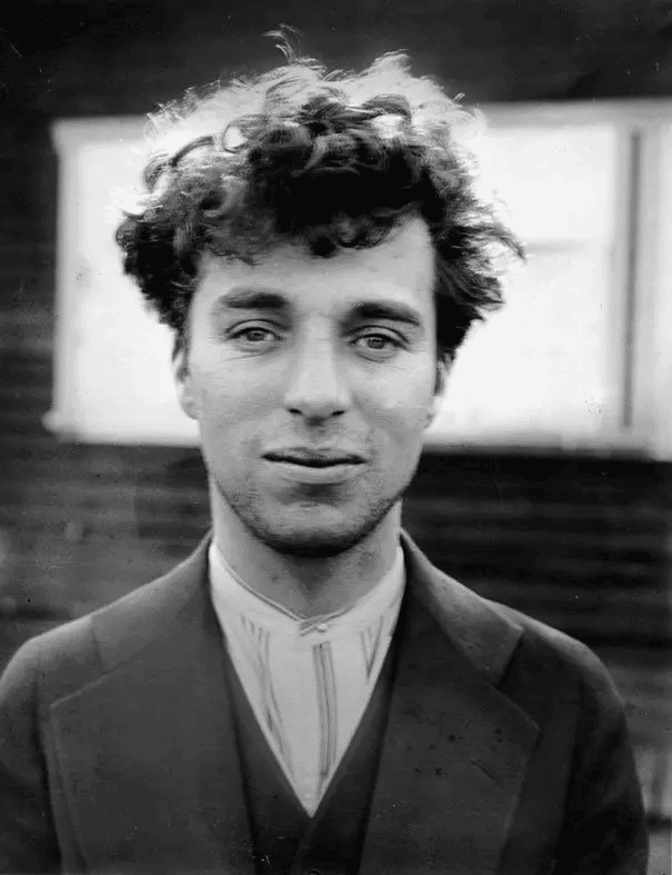 Charlie Chaplin w wieku 27 lat (1916)
