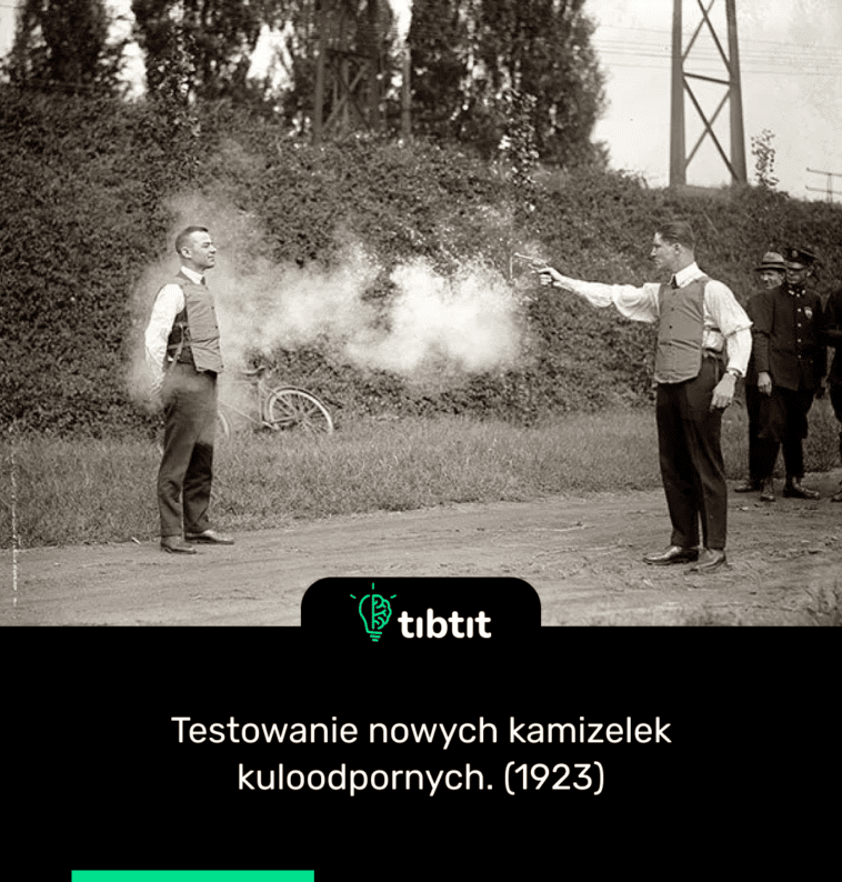 Testowanie nowych kamizelek kuloodpornych (1923)