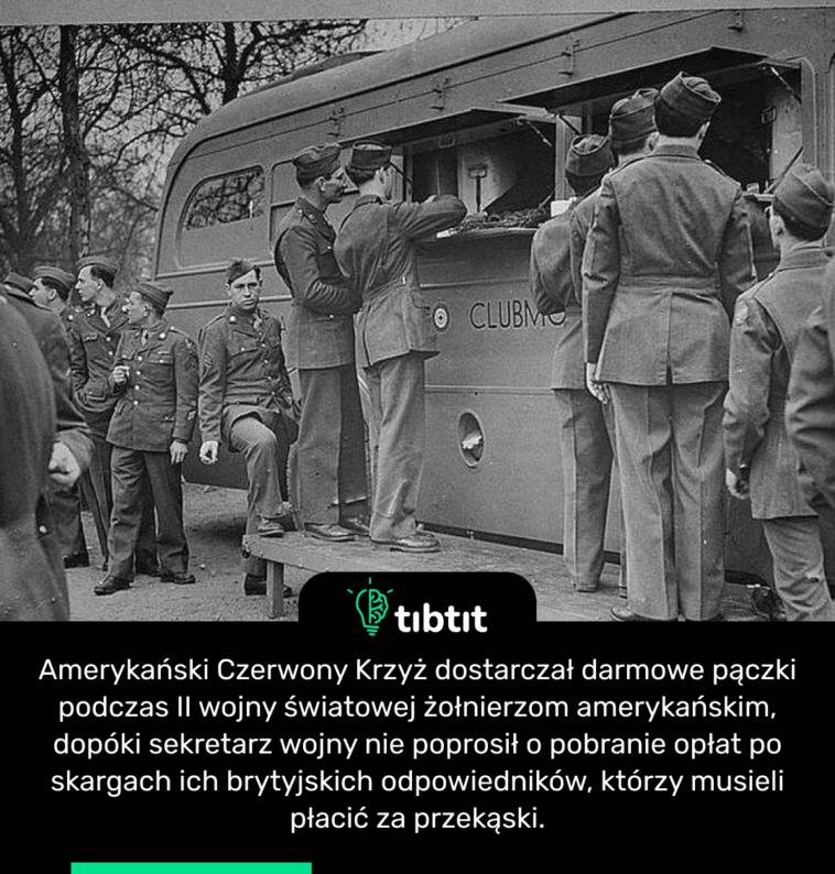 Amerykański Czerwony Krzyż dostarczał darmowe pączki podczas II wojny światowej żołnierzom amerykańskim, dopóki sekretarz wojny nie poprosił o pobranie opłat po skargach ich brytyjskich odpowiedników, którzy musieli płacić za przekąski.