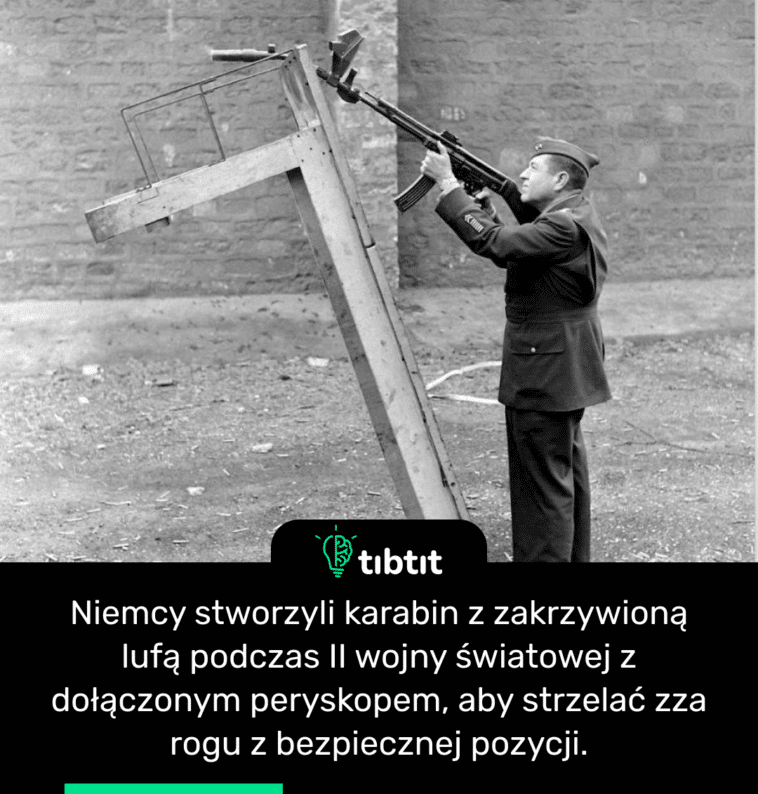 Niemcy stworzyli karabin z zakrzywioną lufą podczas II wojny światowej z dołączonym peryskopem, aby strzelać zza rogu z bezpiecznej pozycji.