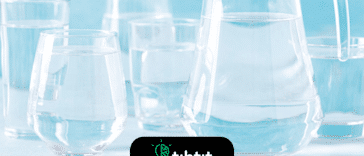 Gęsta woda, która pomaga ludziom z trudnościami w połykaniu pozostać nawodnionymi.